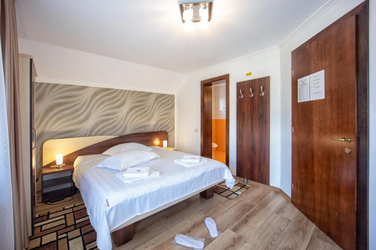 Amedeia Hotell Bran  Exteriör bild