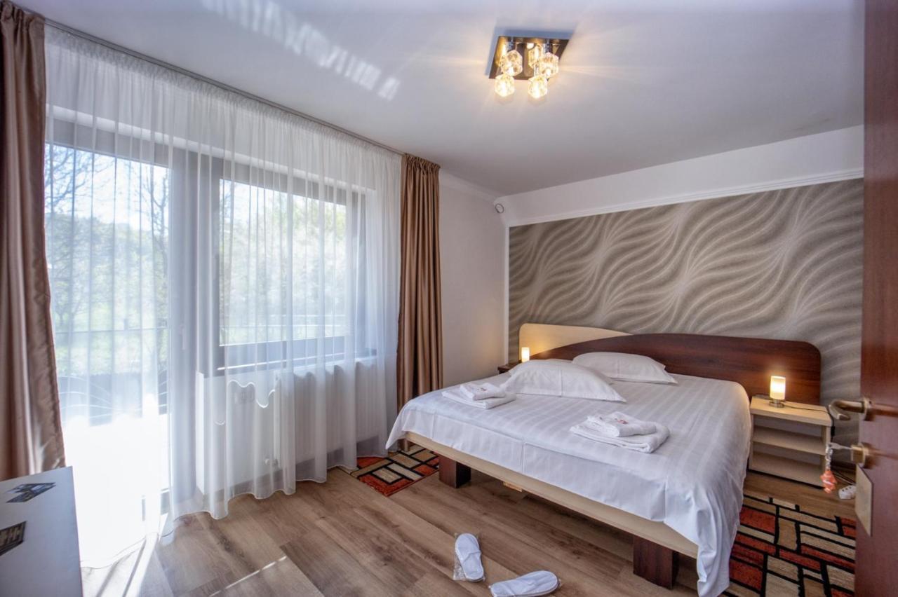 Amedeia Hotell Bran  Exteriör bild